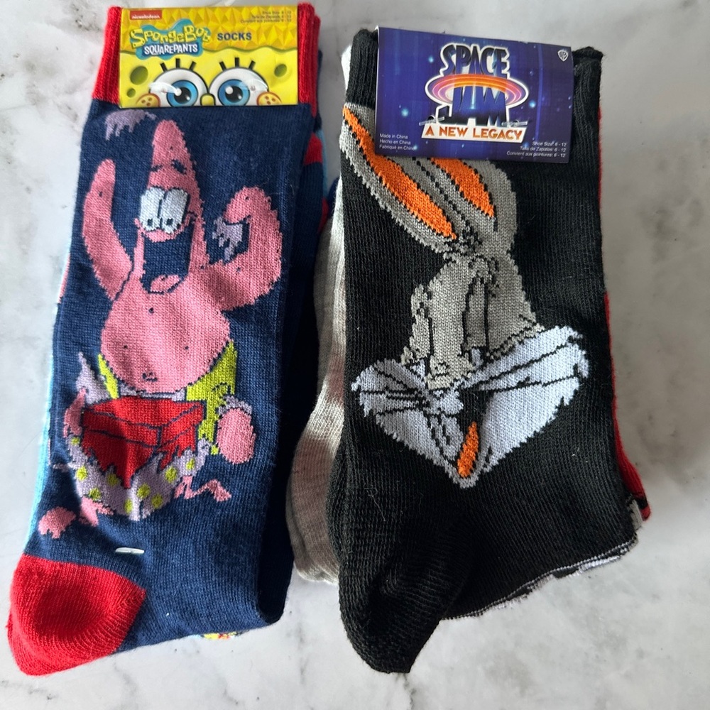 SpongeBob and Space Jam Novelty Socks Great Stocking Stuffer! 🎁 Size 6-12